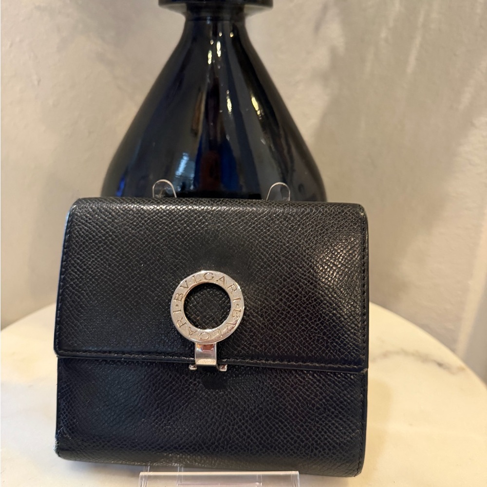 Bvlgari Black Leather Wallet with Silver Logo and blue interior. Coin residue - Picture 2 of 7